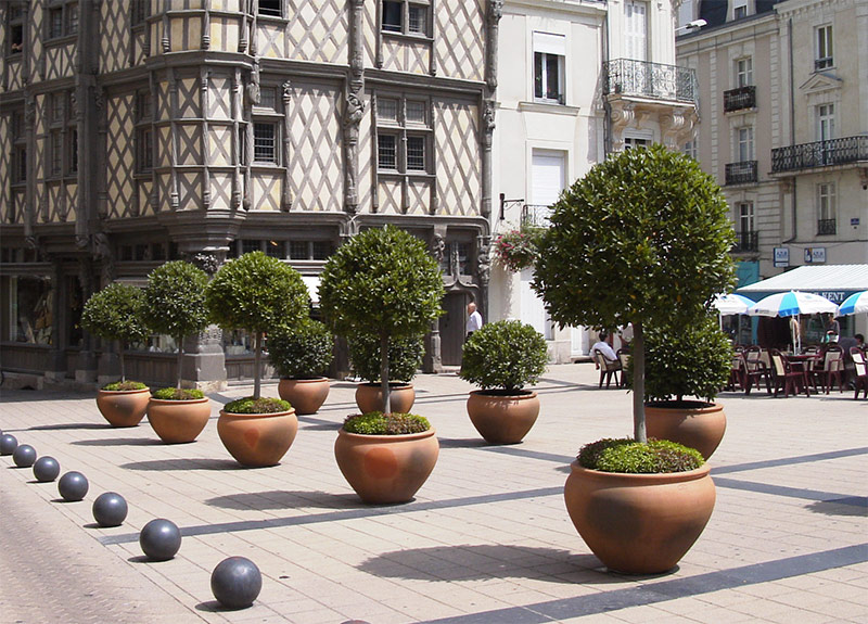 Planters could be moved to accommodate events. The planters would also fit within a tented event. Planters could be moved to accommodate events. The planters would also fit within a tented event.